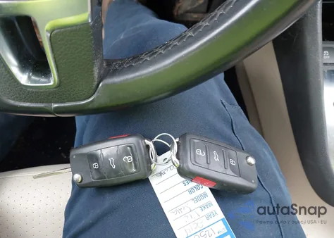 2014 Volkswagen Jetta Sportwagen 2.0L Tdi from USA, damaged, VIN 3VWPL7AJ0EM618670